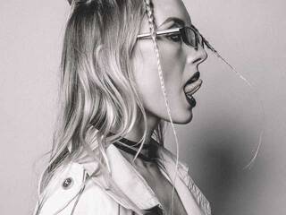 Еротичен видео чат technobabe