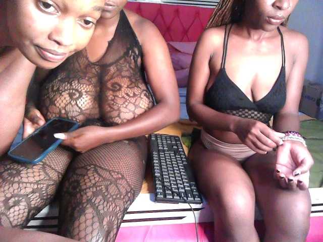 Екранни снимки на излъчване Thenastychicks