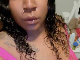 Еротичен видео чат Thicaliciouss