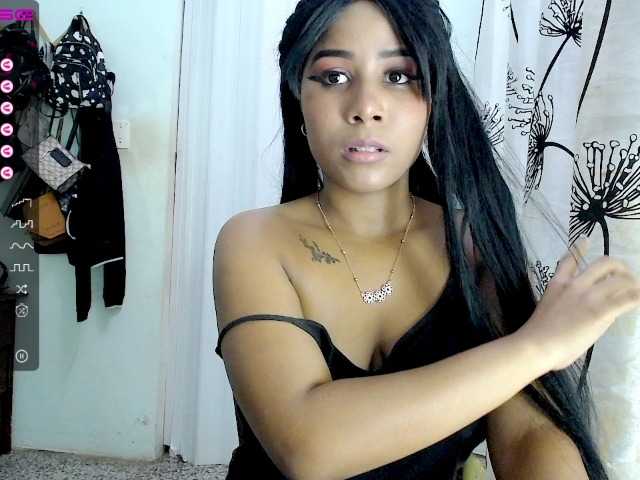 Снимки Tianasex Your pretty girl wants to have fun today #ebony #young #latina #18 :)