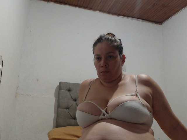 Екранни снимки на излъчване tiffa1hot