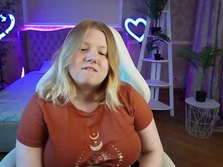 Еротичен видео чат TinkerrBelll