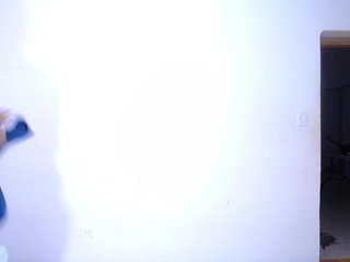 Еротичен видео чат tiny-veronica