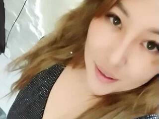 Еротичен видео чат Tinyboobs