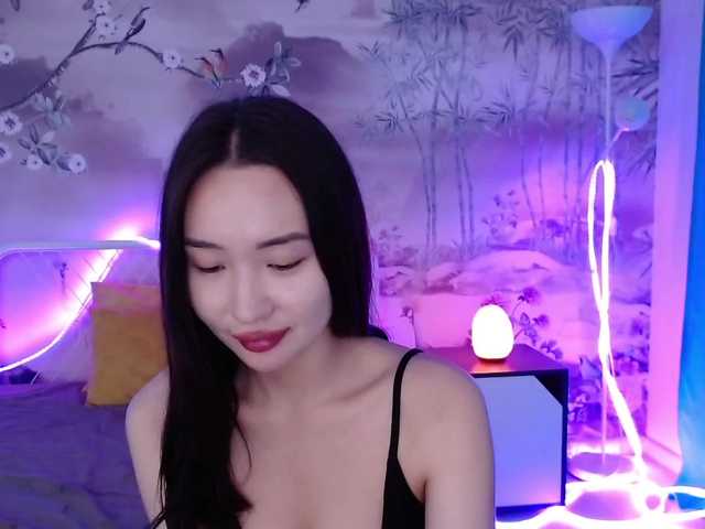 Снимки TomikoMilo Have you ever tried royal blowjob or ever hear about this ? Ask me ! My fav vibe level 5,10,20,30,40,50, 66 it goes me crazy #asian #mistress #skinny #squirt #stockings