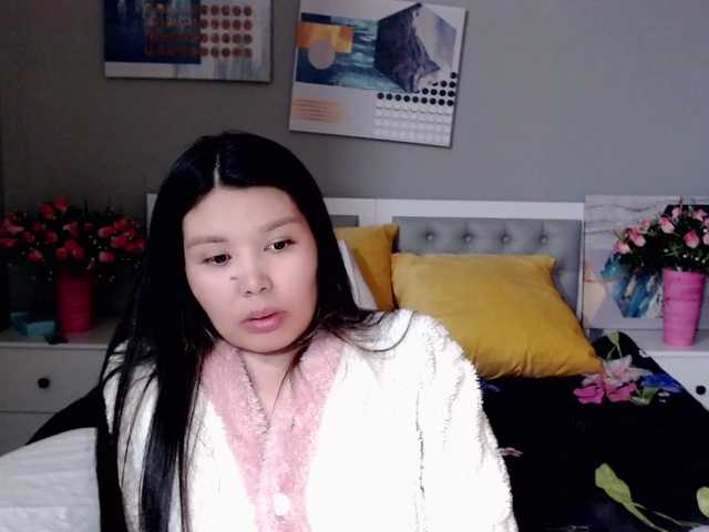 Снимки TomiLun Play with my naughty body #asian #blowjob #squirt