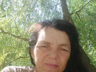 Еротичен видео чат TouchMeNowww