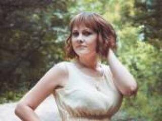 Еротичен видео чат triadakiss