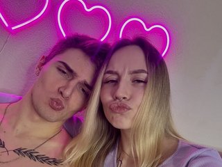 Еротичен видео чат TwinTurboCouple