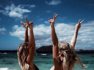 Еротичен видео чат twosexyandhotgirls