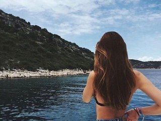 Еротичен видео чат Unearthly-Julia