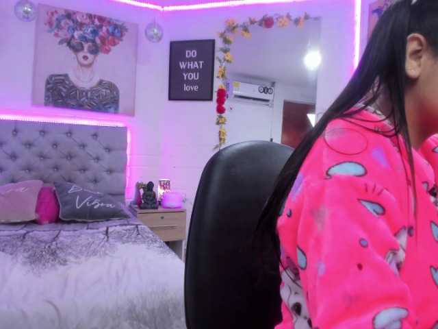 Екранни снимки на излъчване ValentinaMor1