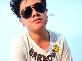 Еротичен видео чат ValentinaRamirez