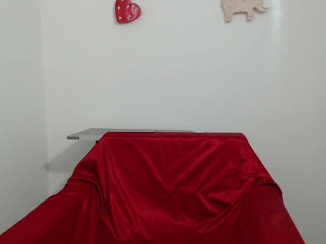 Екранни снимки на излъчване valeriaparty