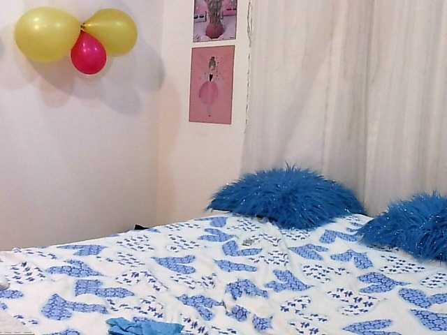 Снимки valeriiaa-hot hi guys welcome to my room play with me #anal #squirt #lovense #pantyhose #teen #bigboobs