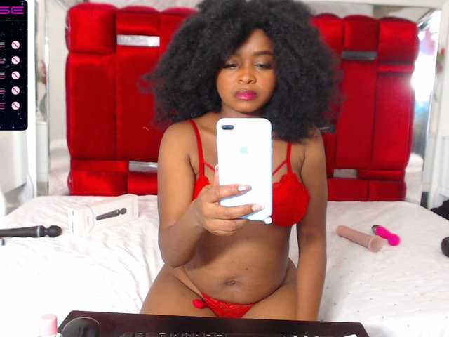 Екранни снимки на излъчване valerysexy4