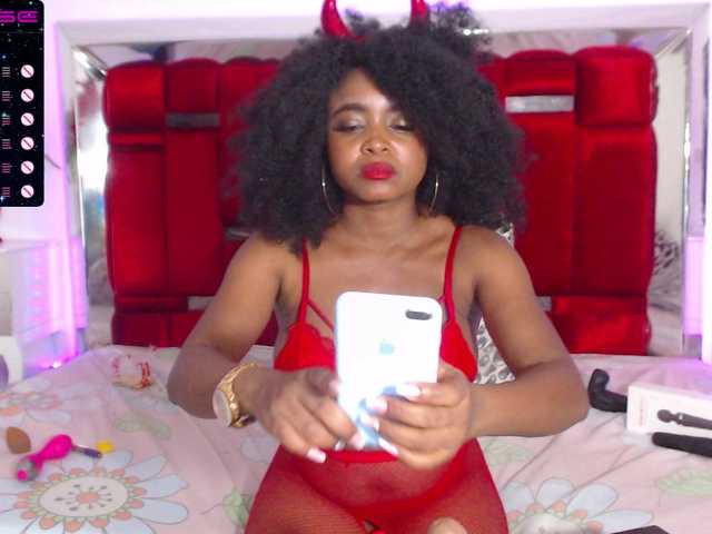 Екранни снимки на излъчване valerysexy4