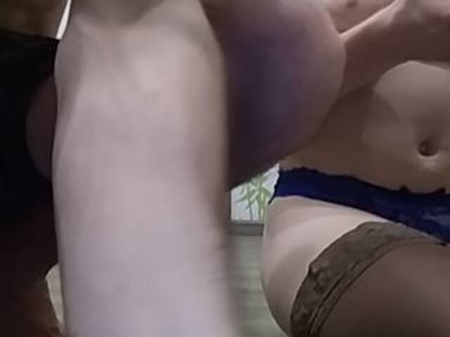 Екранни снимки на излъчване VanessaNeon