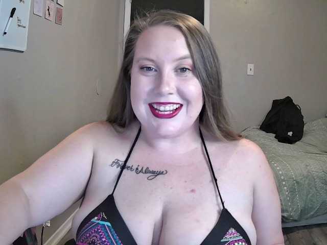 Снимки VanessaSwayxoxo your favorite bbw reporting for duty! I can't wait to drain your balls. Help me get to my goal of 60,000 tokens by the 1st! Insta - vanessa_swayxoxo