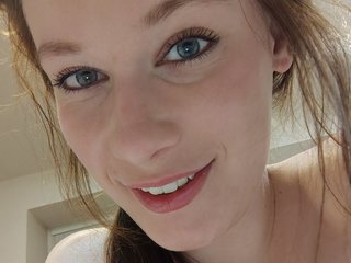 Еротичен видео чат VenomVixen