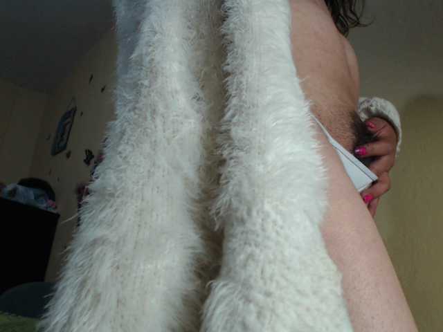 Екранни снимки на излъчване veryhotxxx