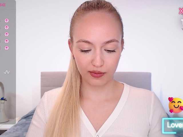 Екранни снимки на излъчване vickyblondiua
