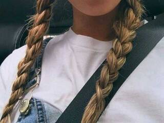 Еротичен видео чат Vicsi30