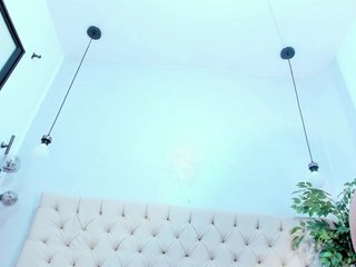 Еротичен видео чат Victoria-Coleman