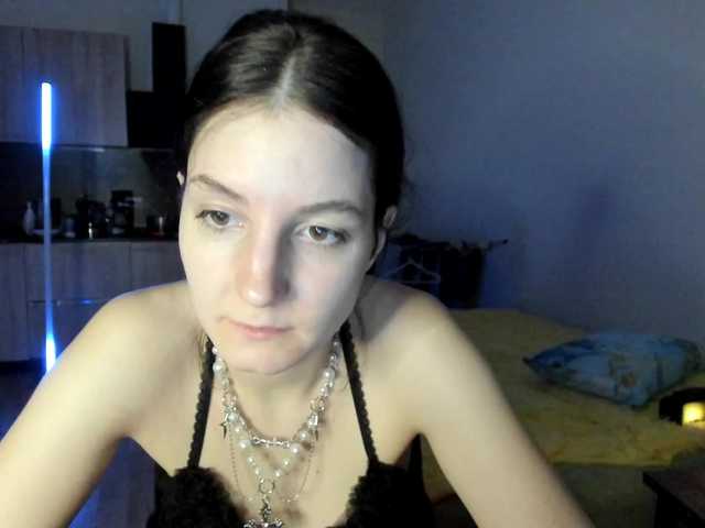 Екранни снимки на излъчване Victoria_Winters