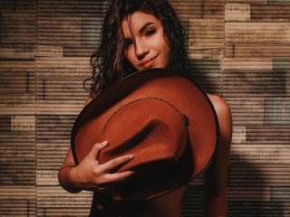 Еротичен видео чат viiolettlopez