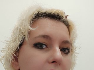 Еротичен видео чат Vika211