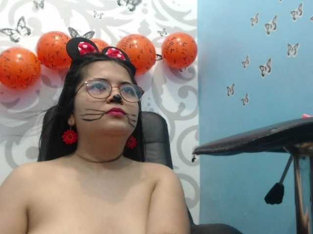 Снимки Violetaloving hello lovers im violeta fun girl with big ass make me wet and show naked --LUSH ON --MAKE ME MOAN buy controle me toy and make me cum *i love roleplay and play oil * i do anal squrit and play pussy *I HAVE BIG CURVES AND CUTEFEET