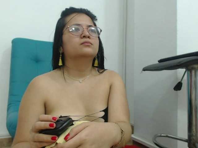 Снимки Violetaloving hello lovers im violeta fun girl with big ass make me wet and show naked --LUSH ON --MAKE ME MOAN buy controle me toy and make me cum *i love roleplay and play oil * i do anal squrit and play pussy *I HAVE BIG CURVES AND CUTEFEET