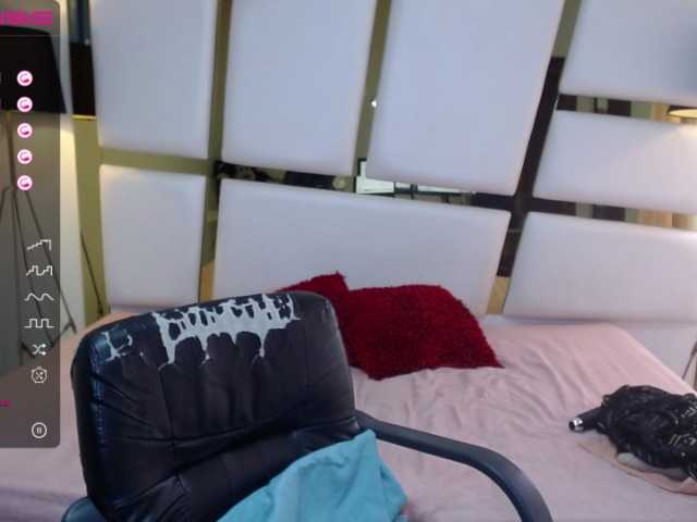 Екранни снимки на излъчване Violettsmith