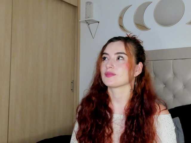 Екранни снимки на излъчване violetwatson-