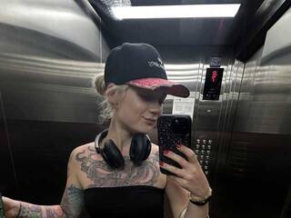 Еротичен видео чат VivianRocks