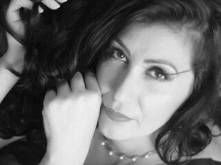 Еротичен видео чат VogueNoir