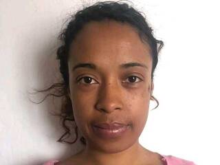 Еротичен видео чат Vololonirina2