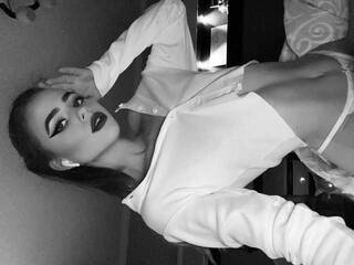 Еротичен видео чат VVsDope