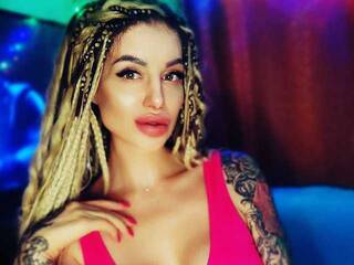 Еротичен видео чат wild-amazon