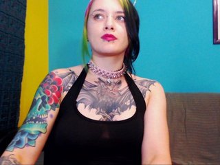 Екранни снимки на излъчване xExoticGirlx