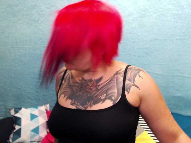 Екранни снимки на излъчване xExoticGirlx