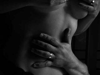 Еротичен видео чат YaraHotCandy