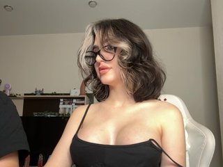 Еротичен видео чат Honey_buns