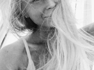 Еротичен видео чат yorani