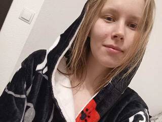 Еротичен видео чат Yumi-Yumi