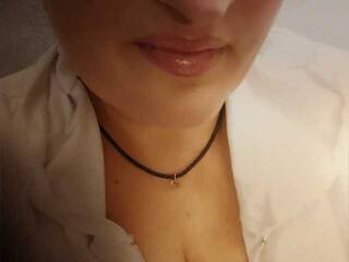 Еротичен видео чат YXTEXA50a