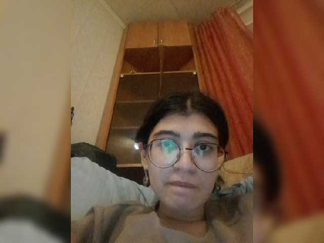 Екранни снимки на излъчване ZARApi7877