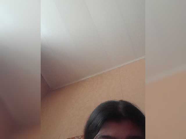 Екранни снимки на излъчване ZARApi7877