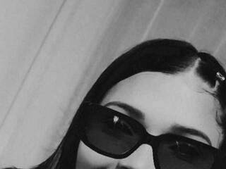 Еротичен видео чат zoe-tay